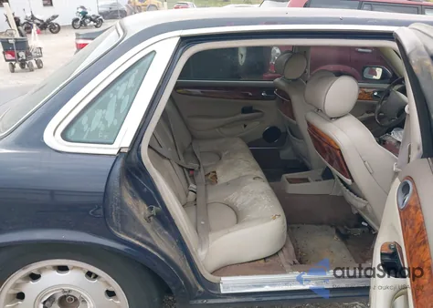 2000 Jaguar Xj8 Vanden Plas from USA, damaged, VIN SAJDA24CXYLF05346